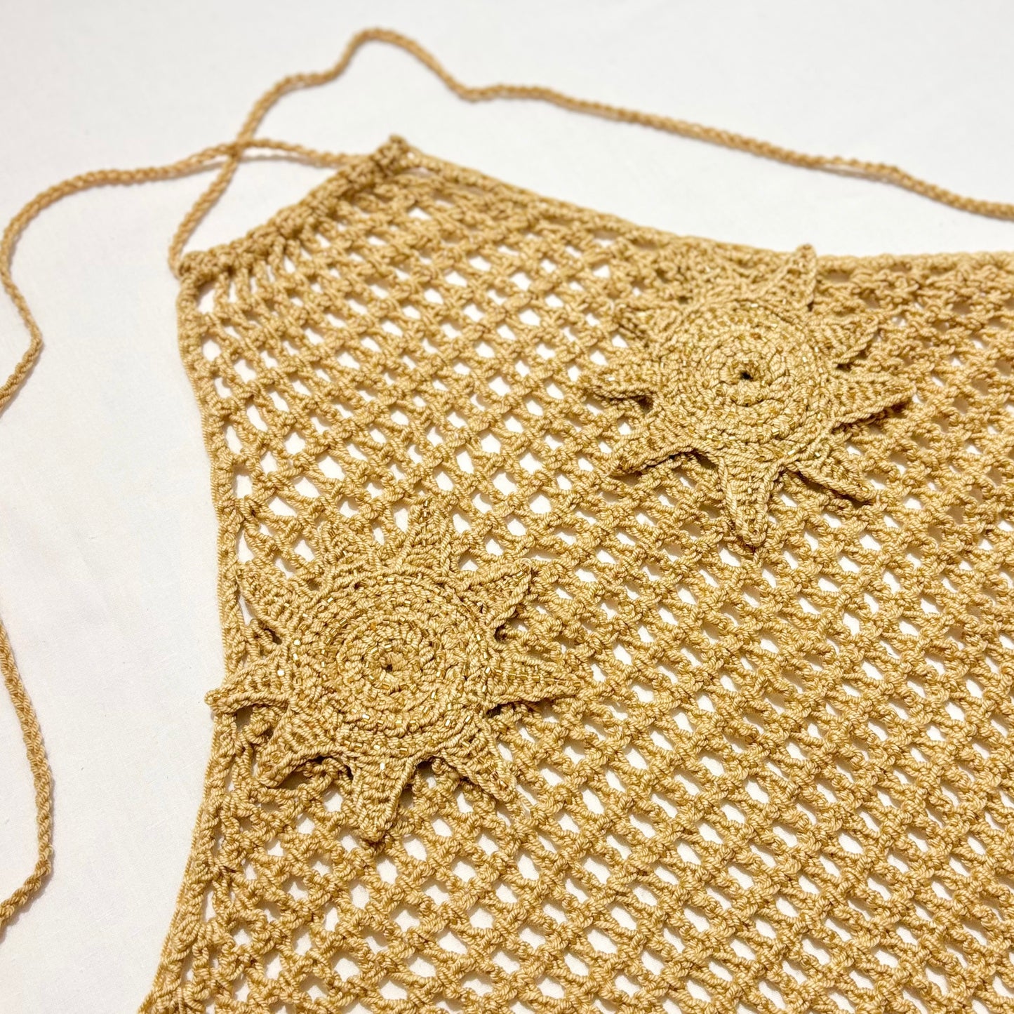SUN HALTER TOP